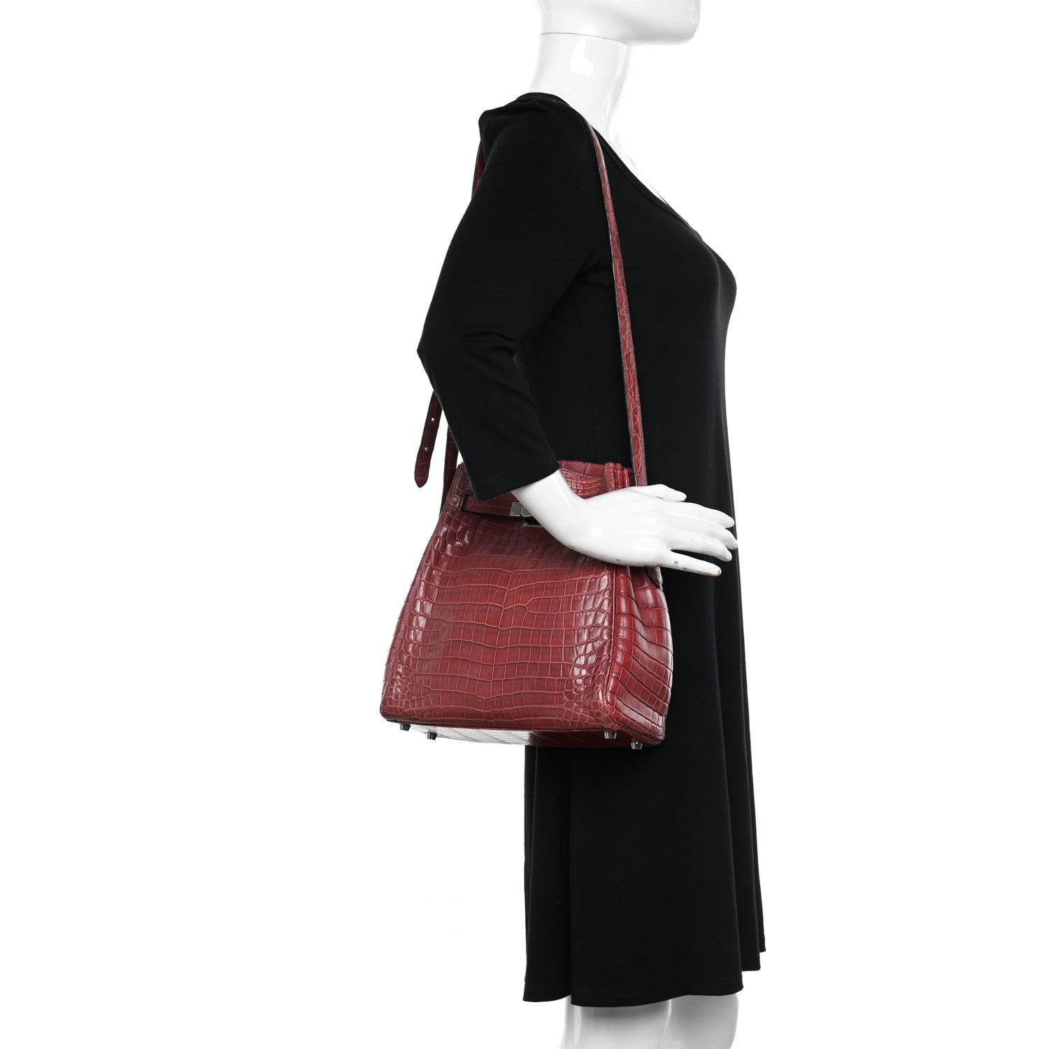 Hermes Niloticus Crocodile Kelly Sport 26 Rouge H 2 of 15