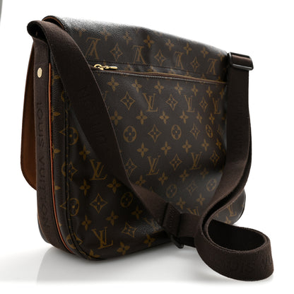 Louis Vuitton Monogram Beaubourg MM Messenger Bag 3 of 11