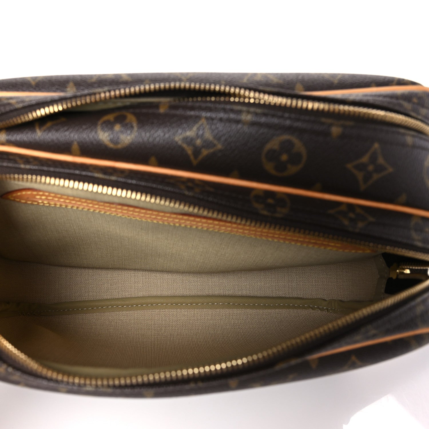 Louis Vuitton Monogram Reporter PM 5 of 8