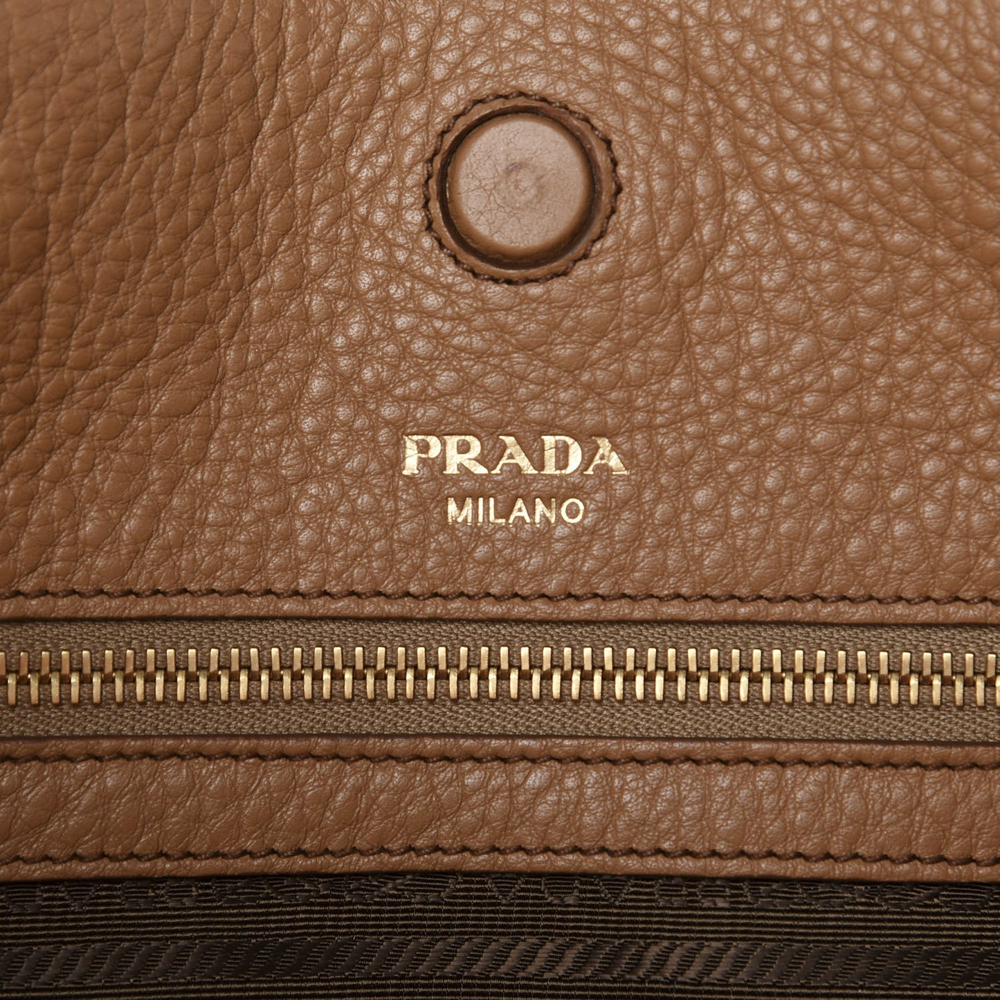 Vitello Daino Pocket Tote Caramel
