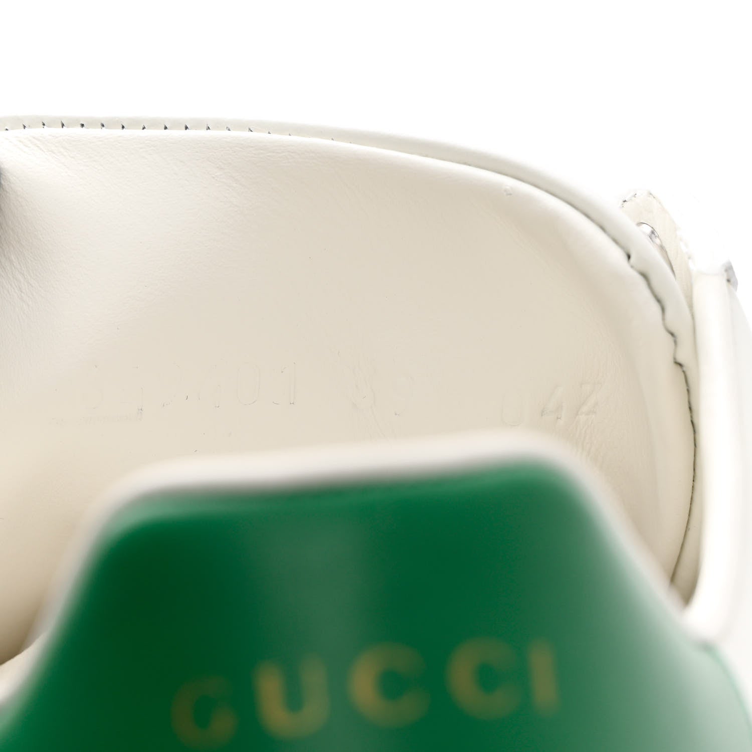 Gucci X DISNEY Calfskin Miro Soft Web Donald Duck Womens Ace Sneakers 39 White New Shamarock 6 of 13