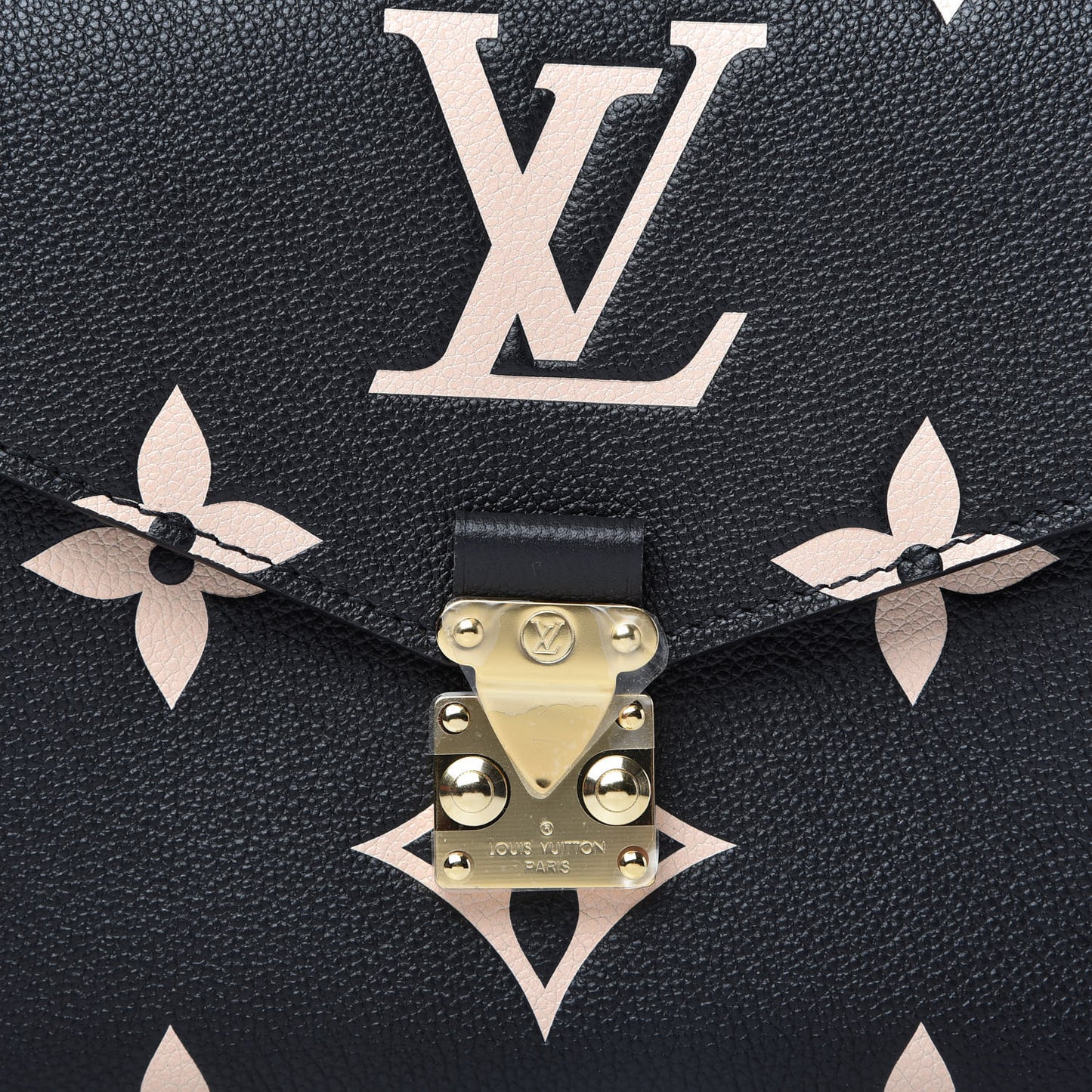 Empreinte Monogram Giant Pochette Metis Black Beige