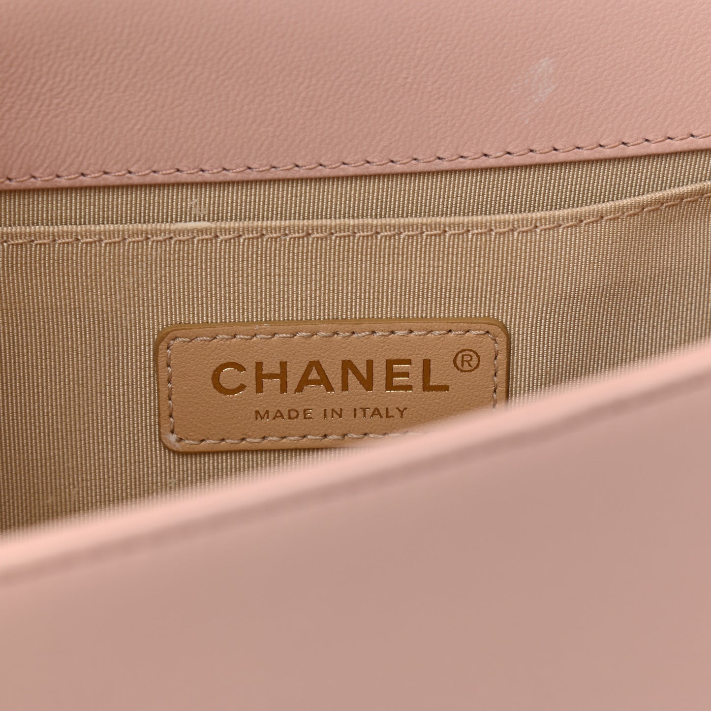 Lambskin Quilted Medium Chain Detail Boy Flap Light Pink