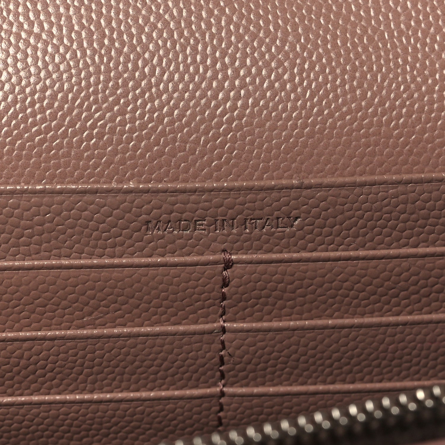 Saint Laurent Grain De Poudre Matelasse Chevron Monogram Chain Wallet Light Taupe 7 of 10