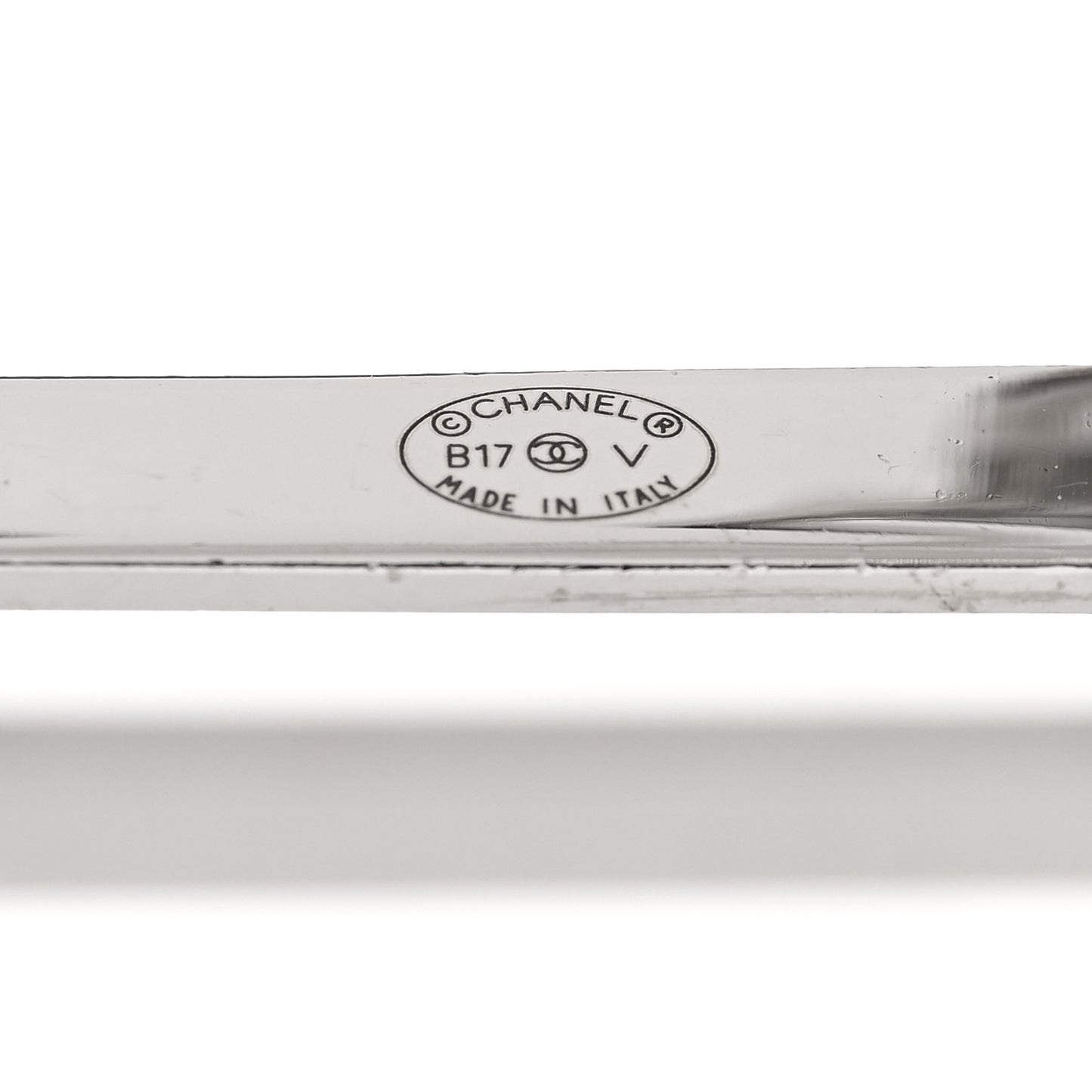 Metal Baguette Crystal CC Cuff Silver