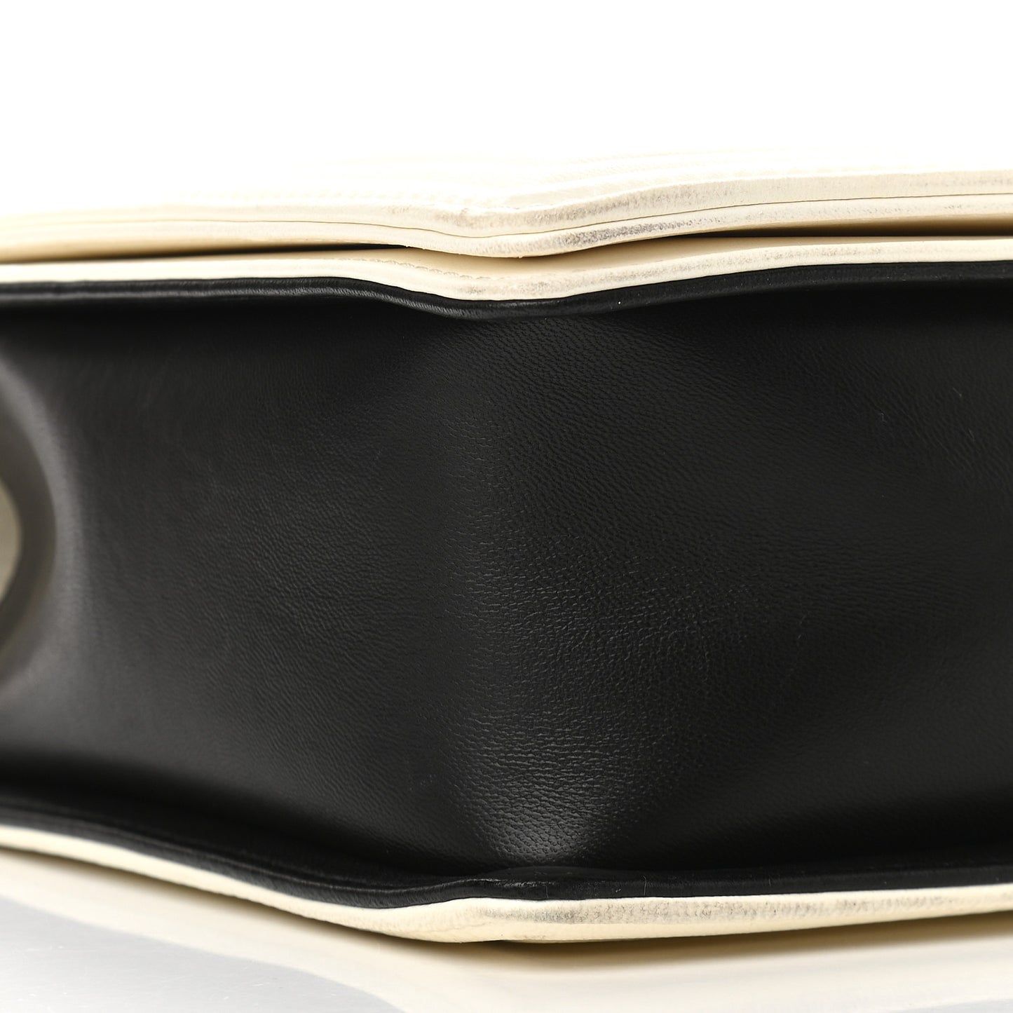 Lambskin Quilted Large Boy Flap Black White