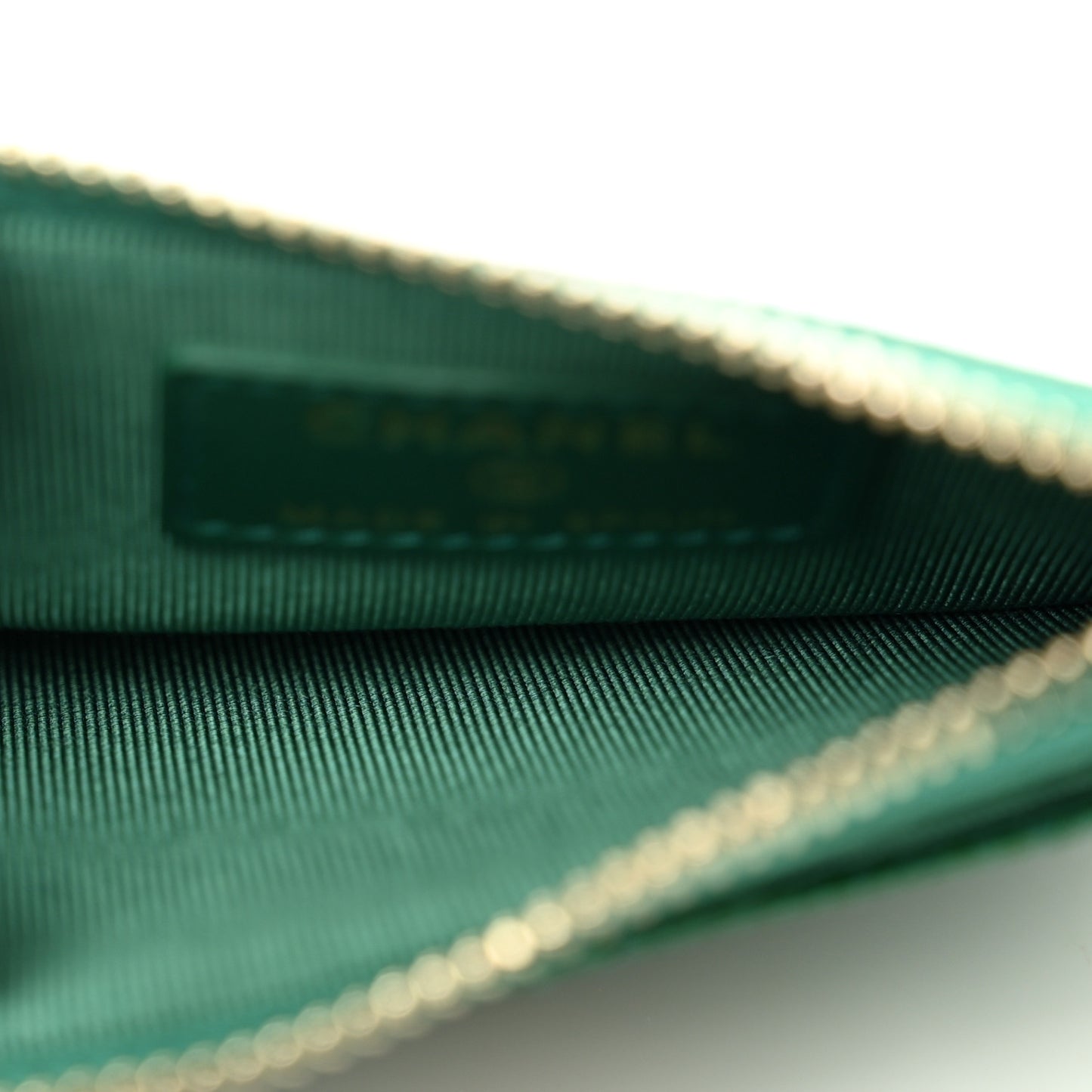 Metallic Caviar Quilted CC Zip Card Holder Green