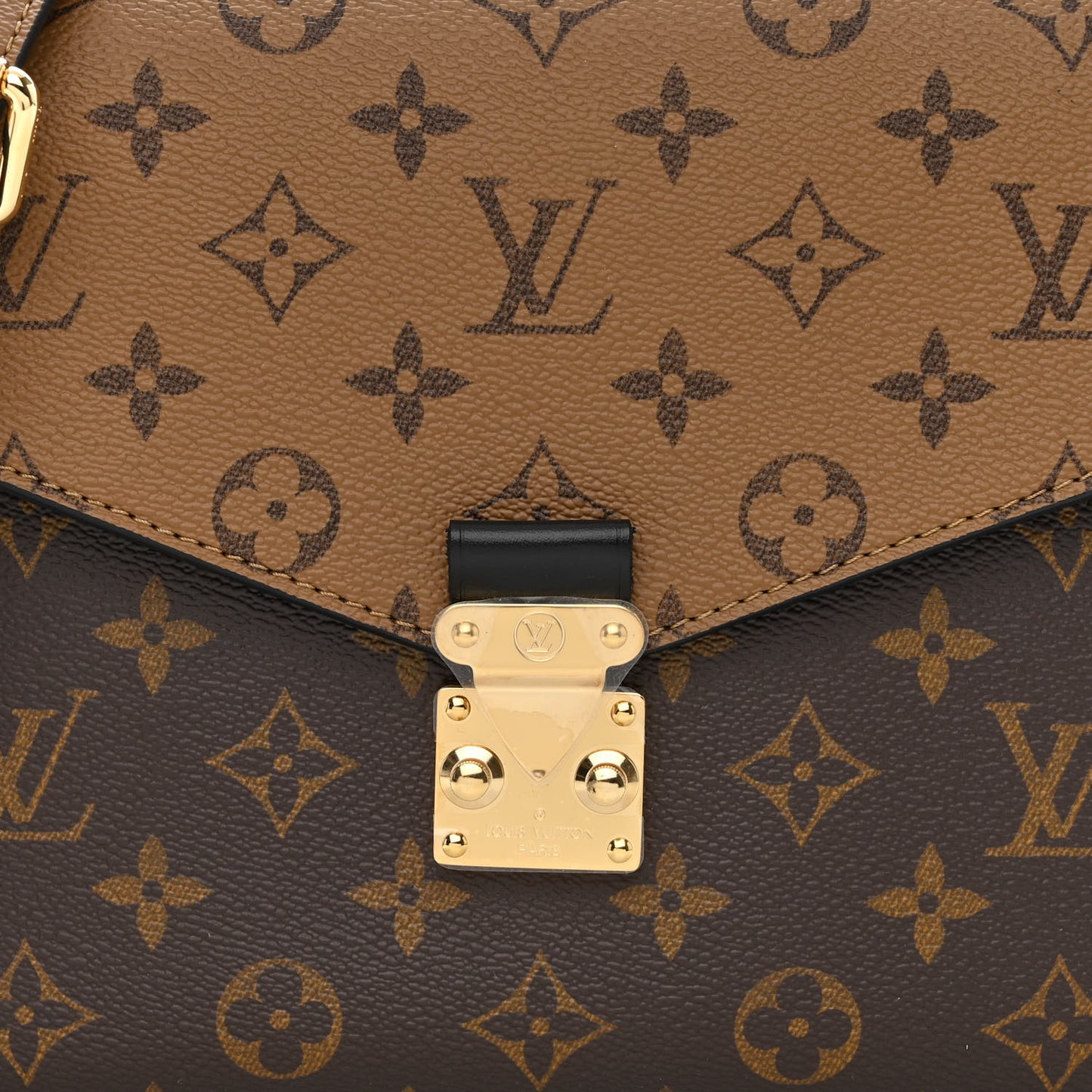 Reverse Monogram Pochette Metis
