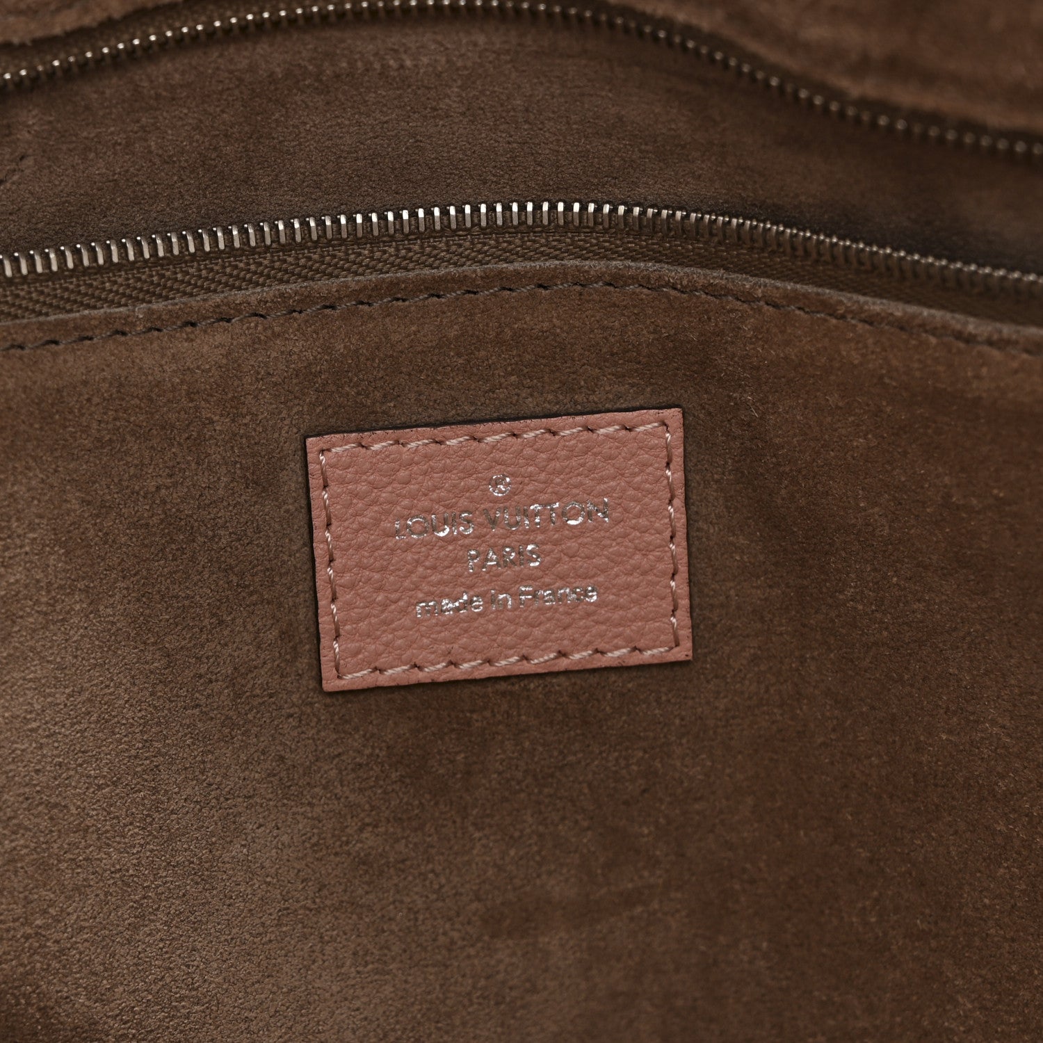 Louis Vuitton Veau Cachemire Soft Lockit PM Magnolia 6 of 10