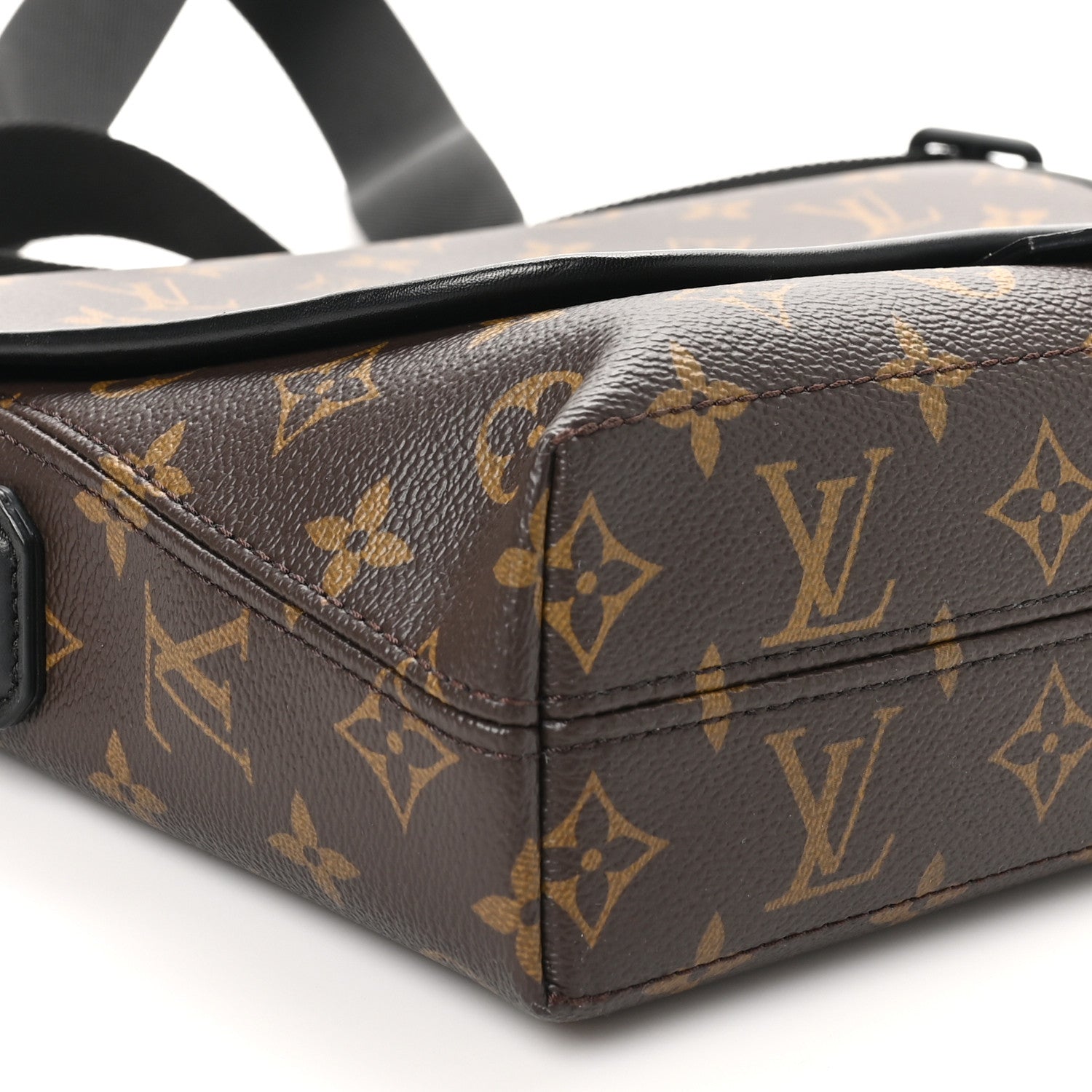 Louis Vuitton Monogram Macassar Magnetic Messenger 8 of 9