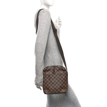 Louis Vuitton Damier Ebene Trotteur Beaubourg 2 of 10