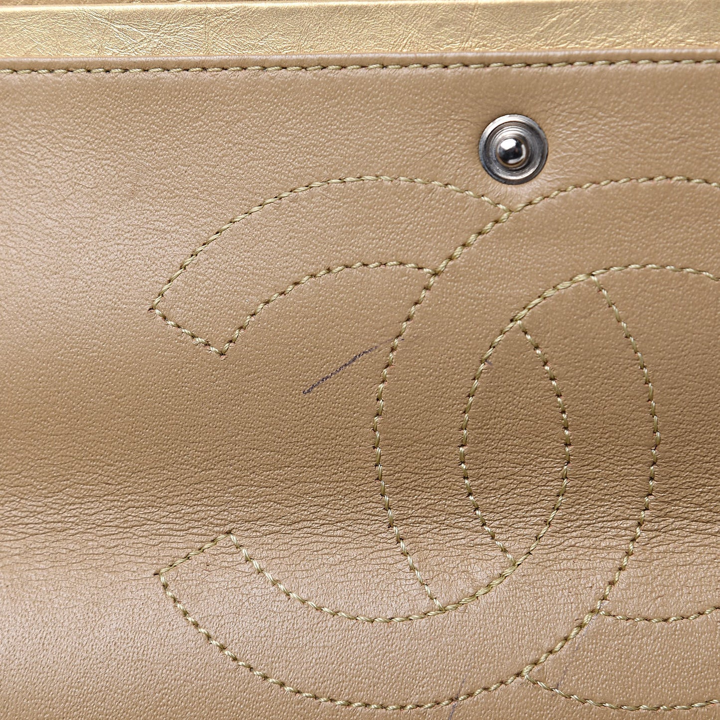 Metallic Aged Calfskin Quilted 2.55 Reissue 226 Flap Gold