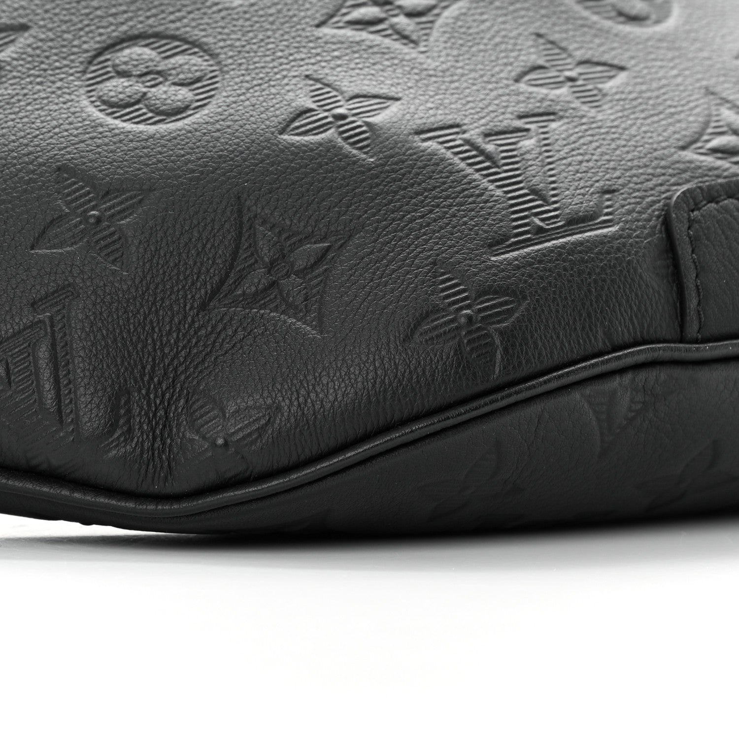 Louis Vuitton Calfskin Monogram Shadow Discovery Bumbag Black 8 of 11