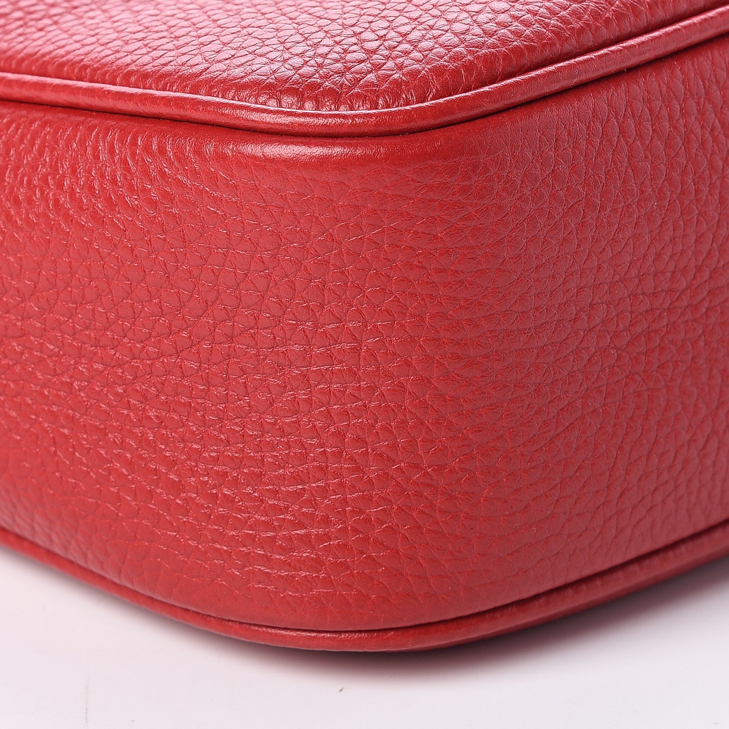 Gucci Pebbled Calfskin Small Soho Disco Bag Tabasco Red 8 of 10