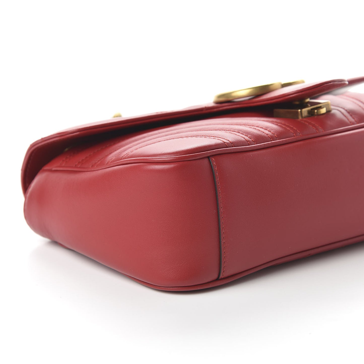 Calfskin Matelasse Small GG Marmont Shoulder Bag Hibiscus Red