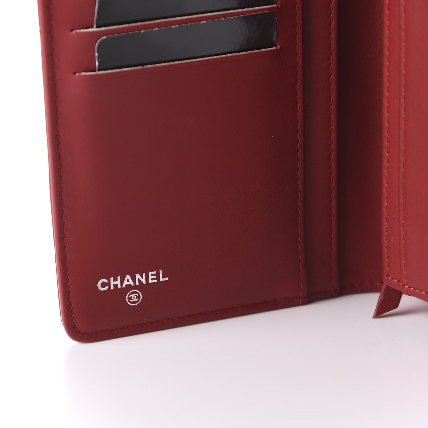 Patent Quilted Brilliant Yen Wallet Red