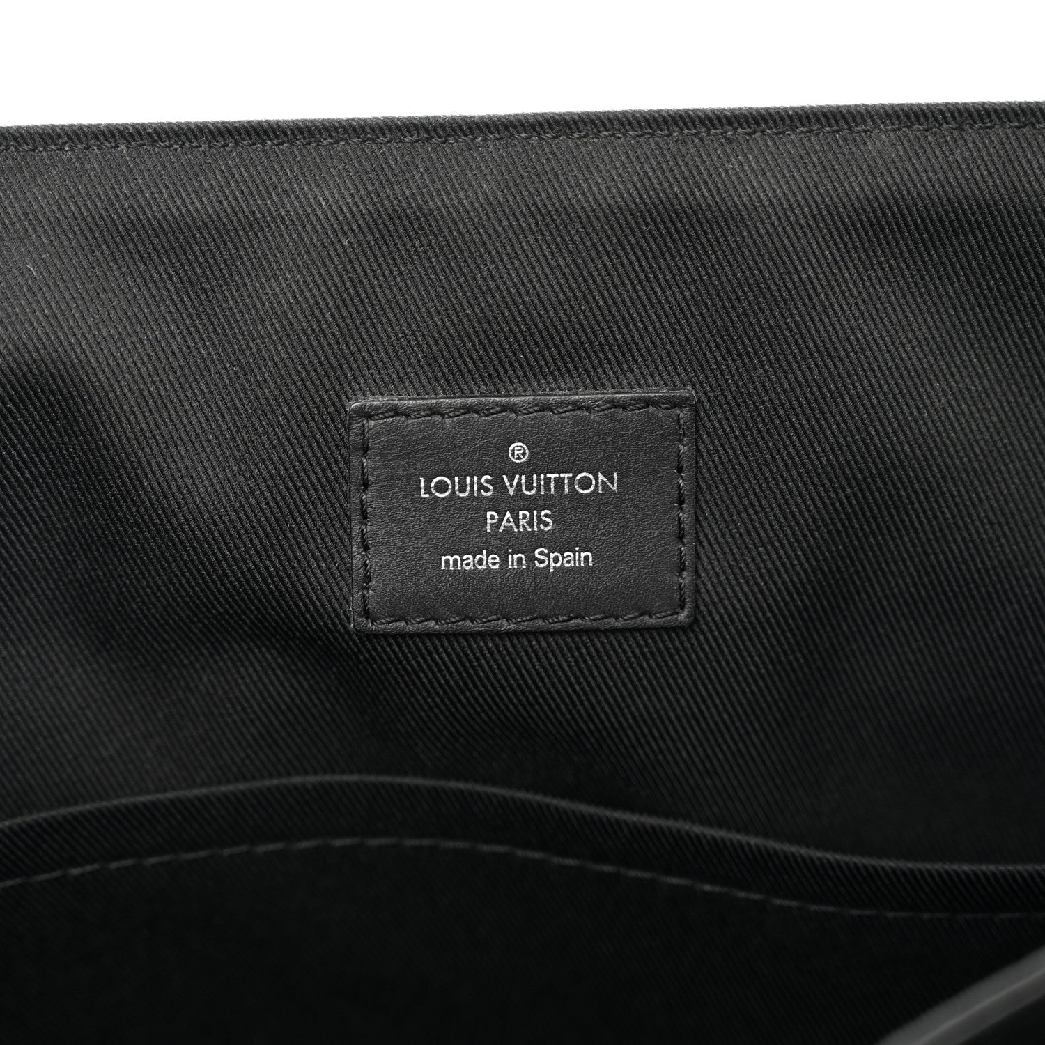 Louis Vuitton Monogram Eclipse District MM 6 of 12