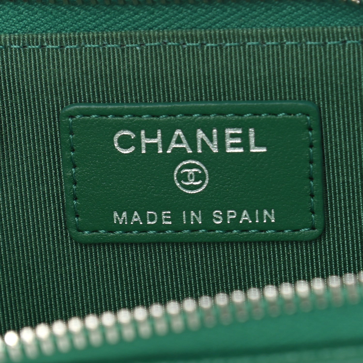 Chanel Caviar Quilted Zipped Key Holder Case Green 6 of 8