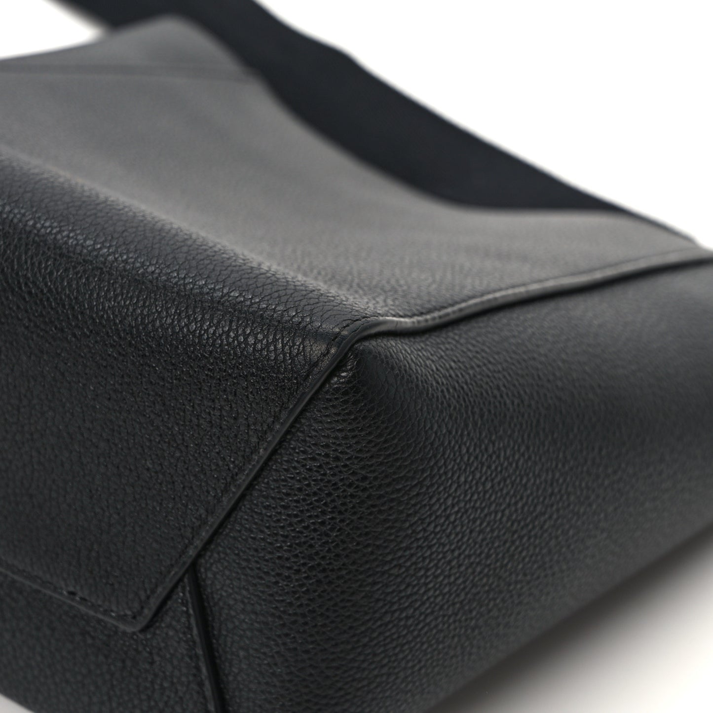 Soft Grained Calfskin Small Sangle Bucket Bag Black