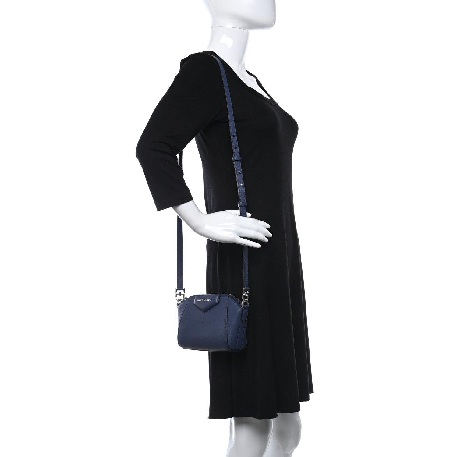Givenchy Sugar Goatskin Nano Antigona Midnight Blue 2 of 8