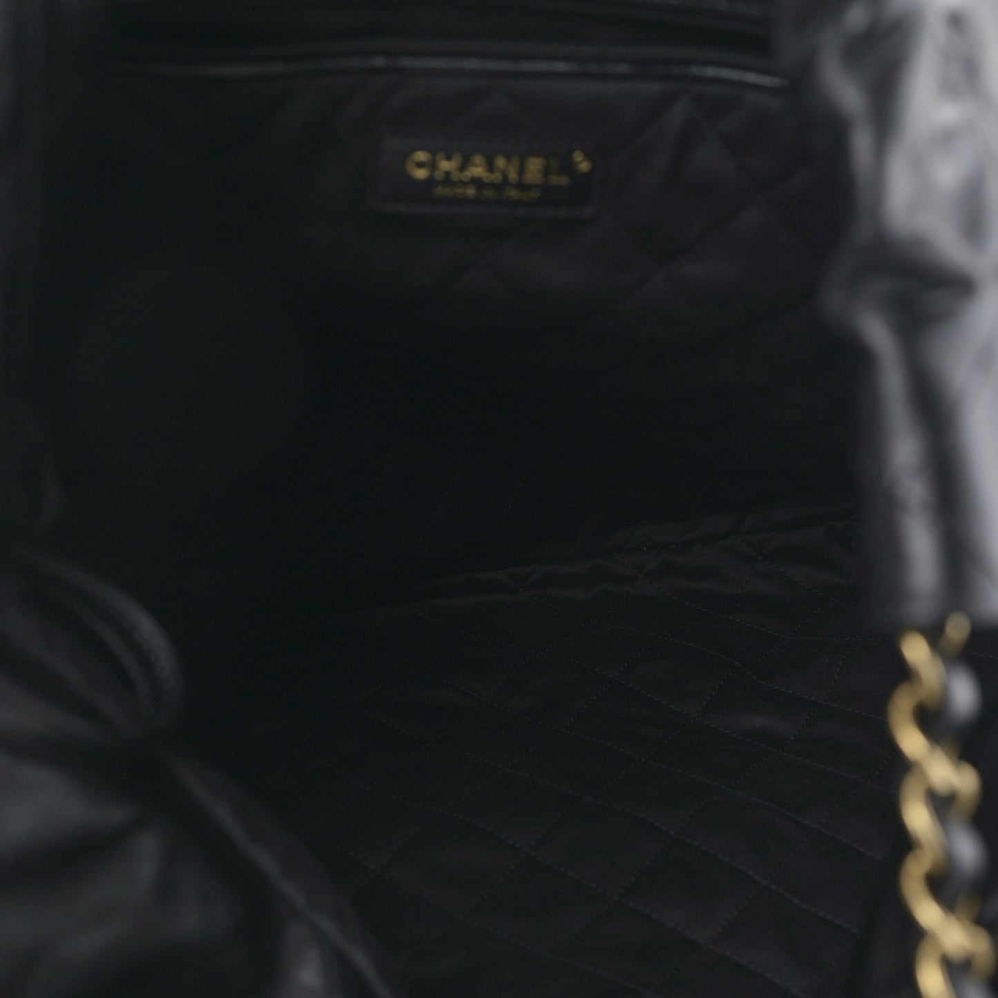Shiny Calfskin Quilted Large Chanel 22 Black