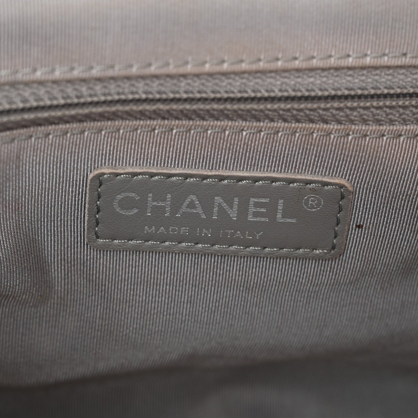 Washed Lambskin Quilted Medium Chain Around Messenger Beige