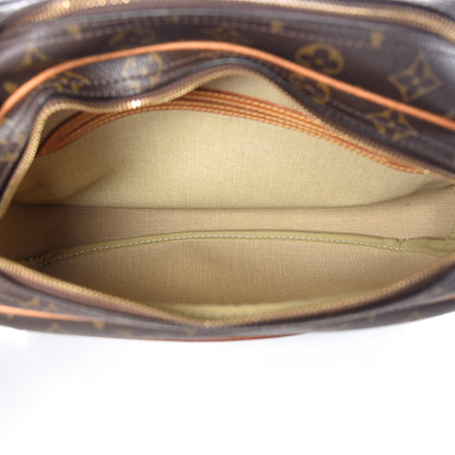 Louis Vuitton Monogram Reporter PM 6 of 14