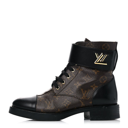 Louis Vuitton Calfskin Monogram Wonderland Flat Ranger Boots 39 Black 1 of 19