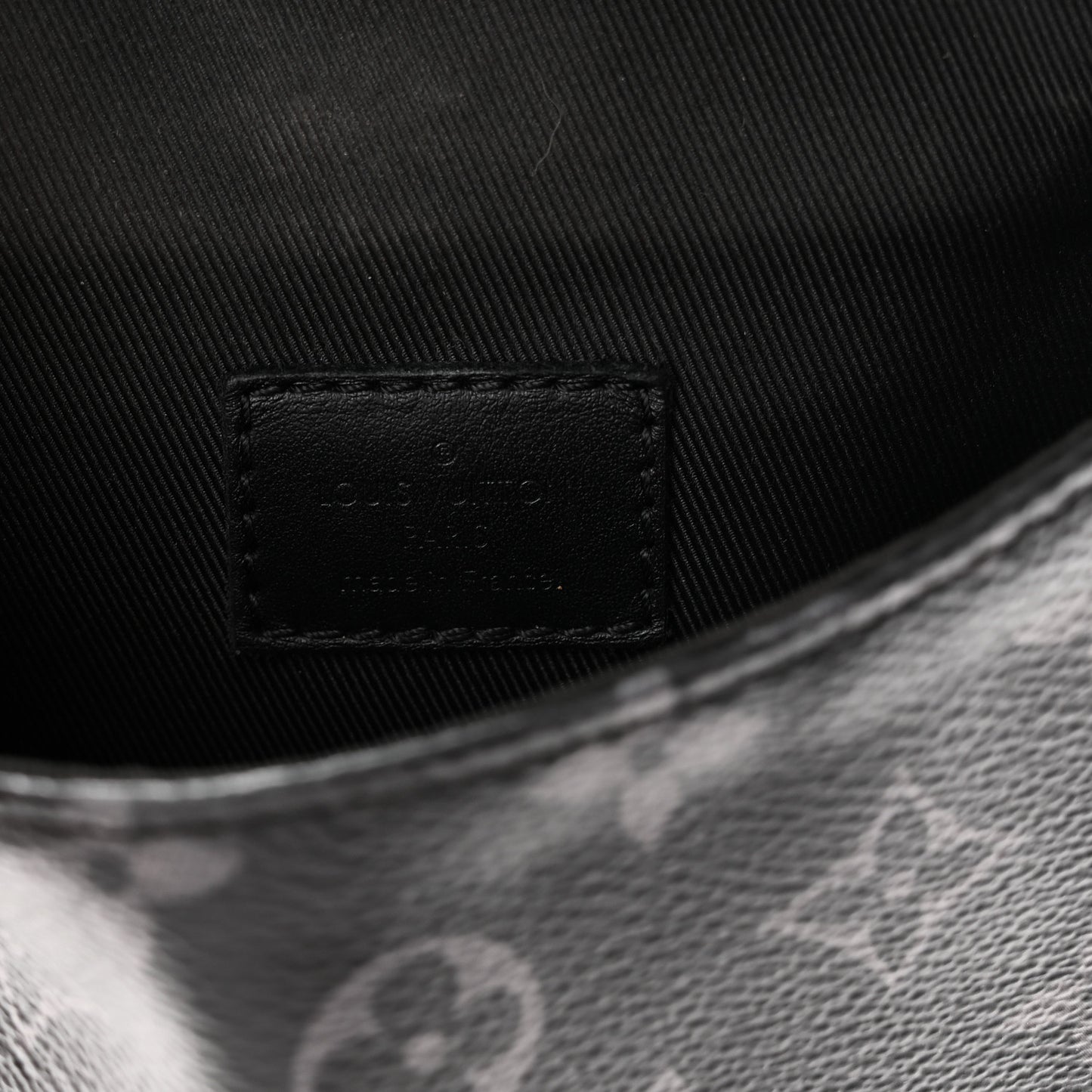Monogram Eclipse Saumur Slingbag Black