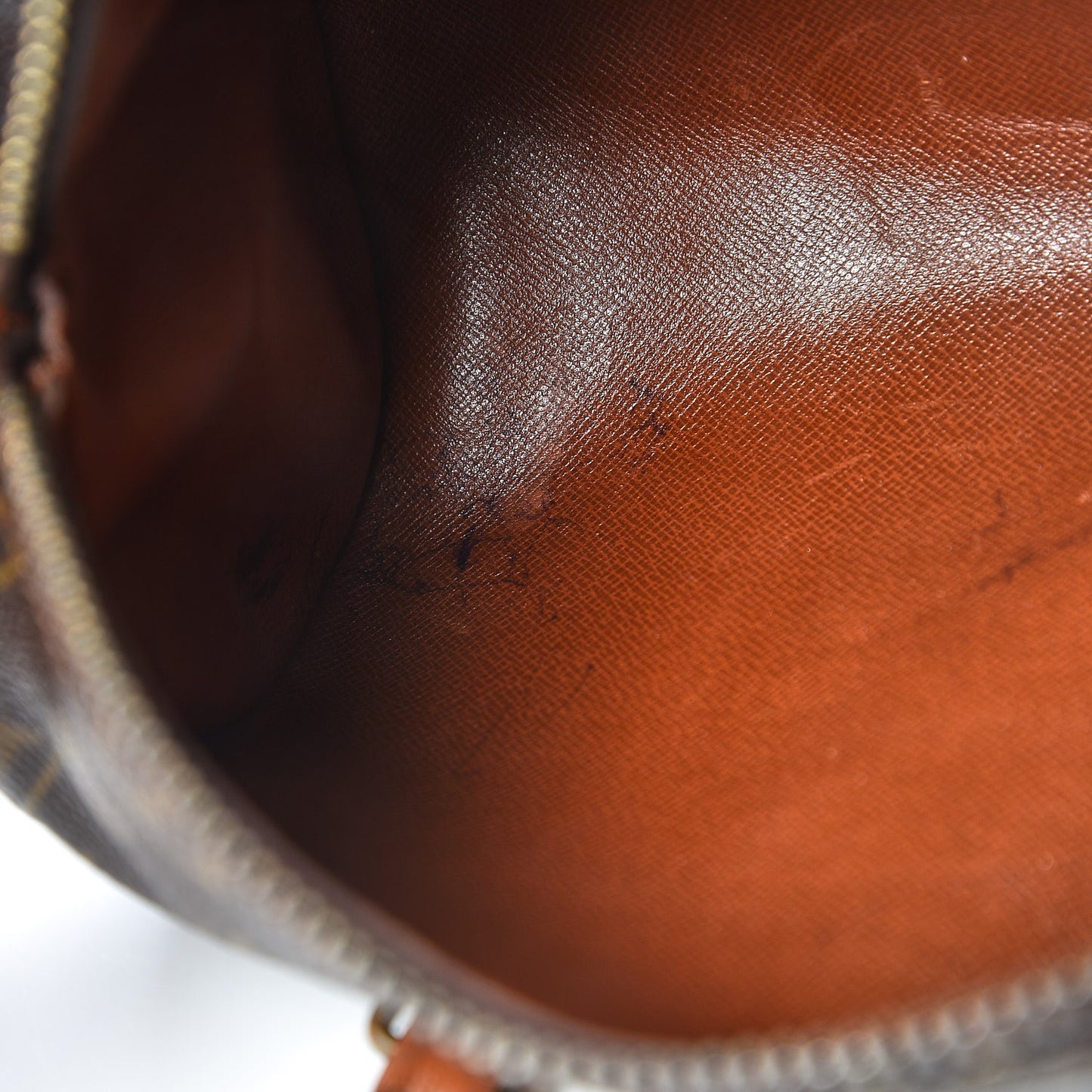 Monogram Papillon 26