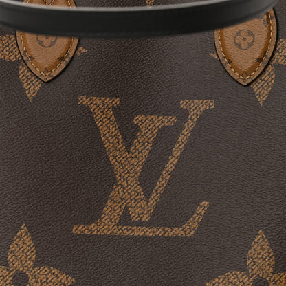 Louis Vuitton Reverse Monogram Giant Onthego MM 7 of 10
