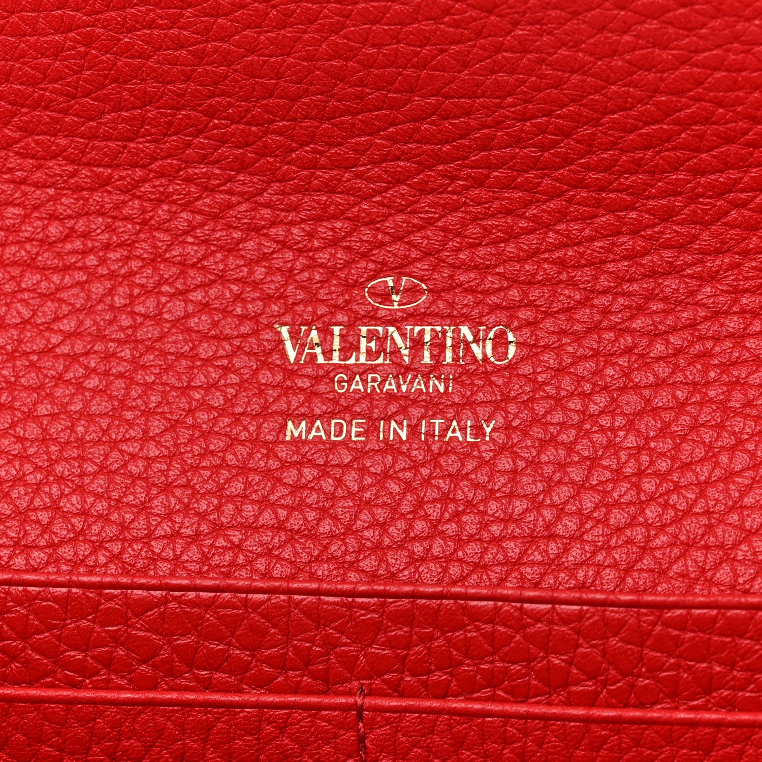 Valentino Garavani Pebbled Calfskin Rockstud Flip Lock Wallet On Chain Rouge Pur 6 of 11