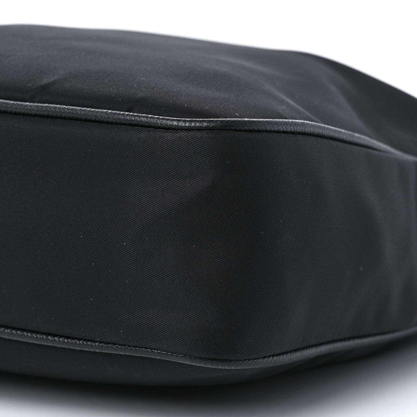 Tessuto Nylon Saffiano Flat Messenger Bag Black