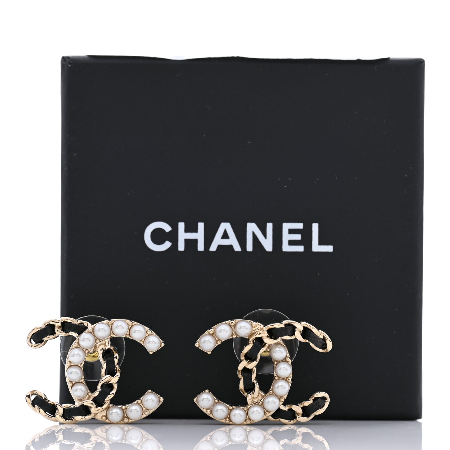 Pearl Lambskin Chain CC Earrings Gold Black