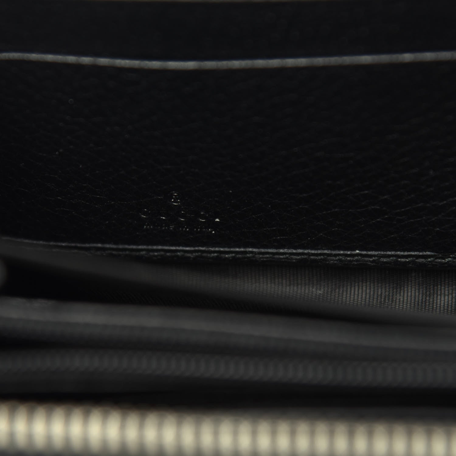 Gucci Textured Calfskin Jacquard Gucci Stripe Zip Around Wallet Black Ecru 6 of 8