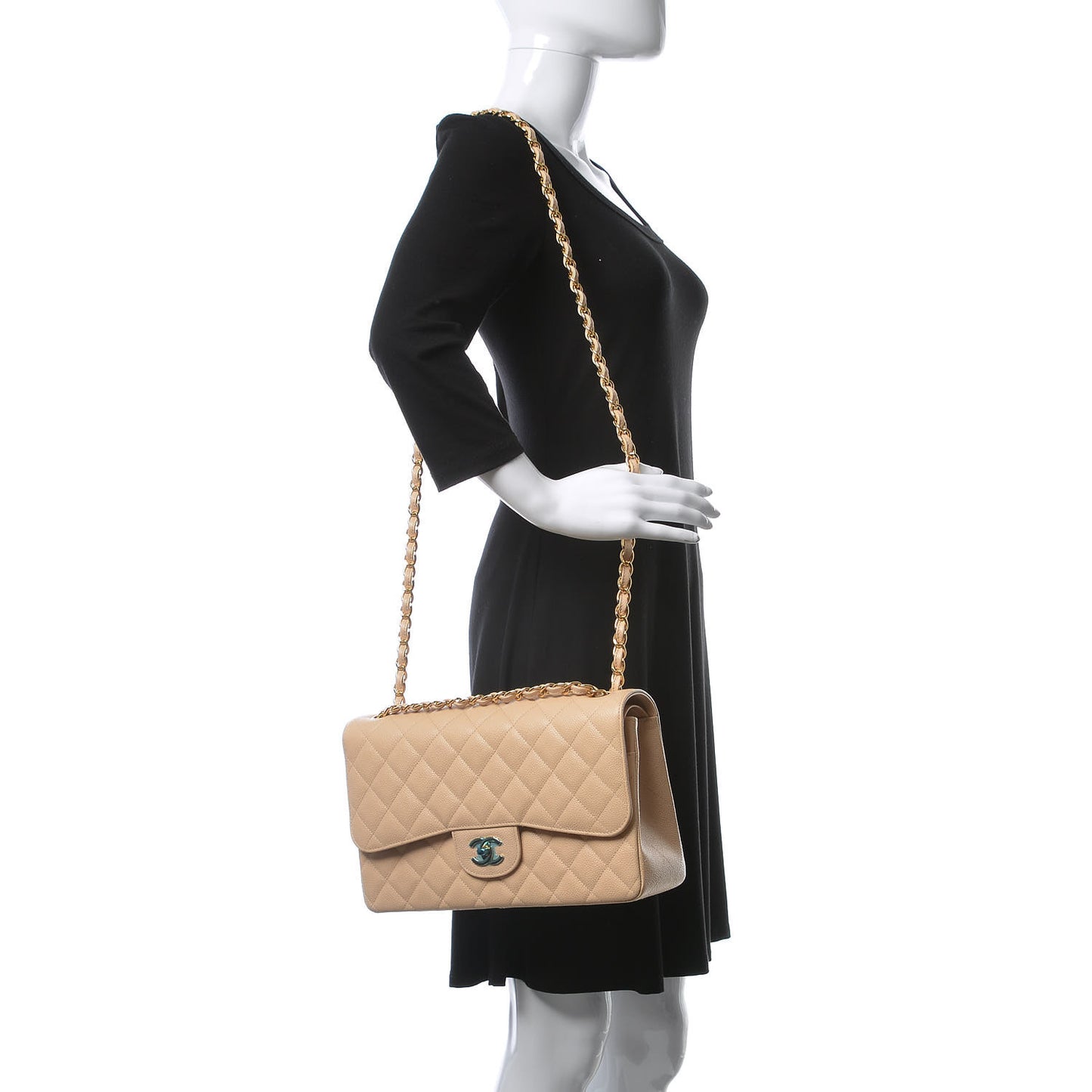 Caviar Quilted Jumbo Double Flap Beige Clair