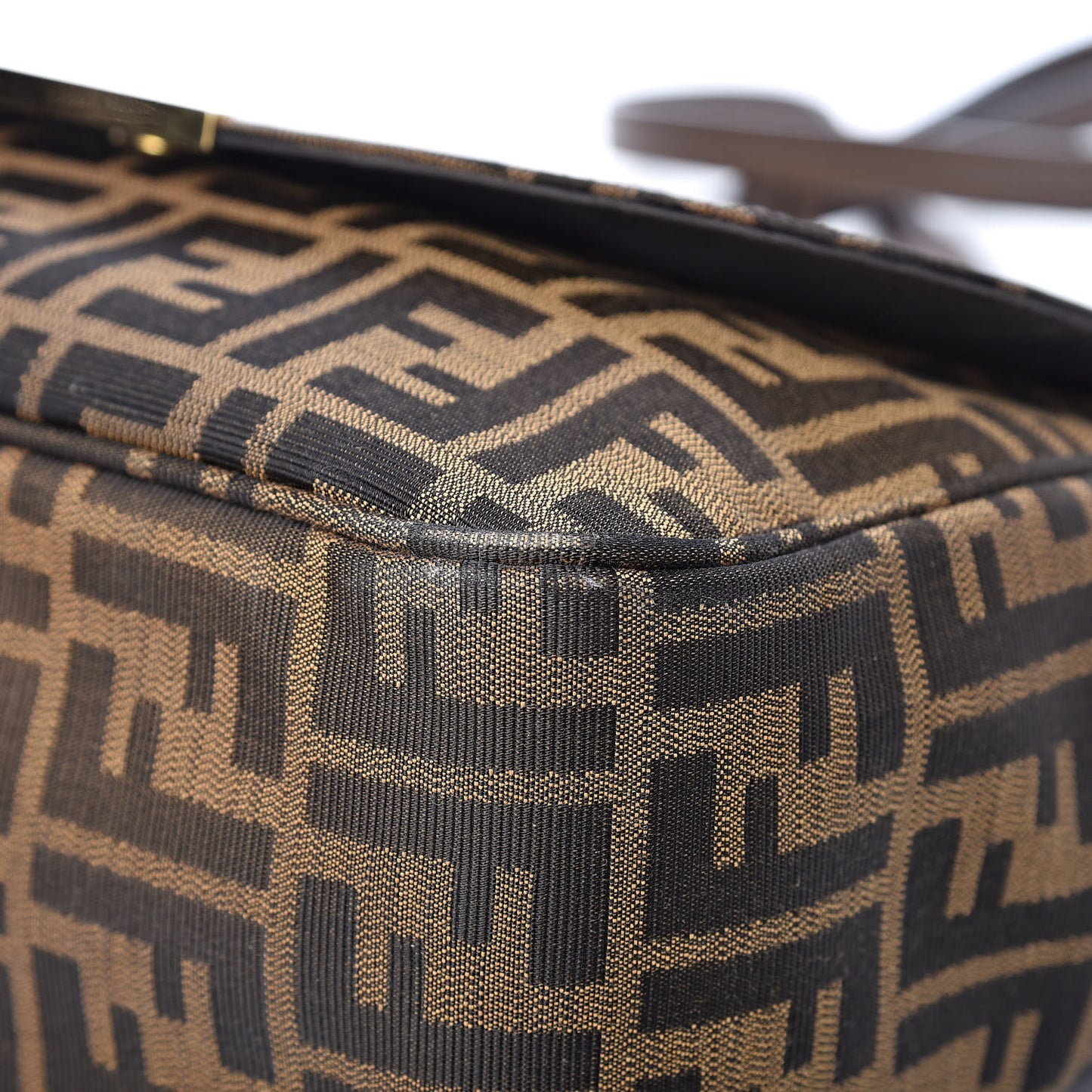 Zucca Vitello Artic Messenger Bag Tobacco Castagna