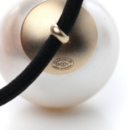 Chanel Pearl CC Hair Tie Black White 4 of 4