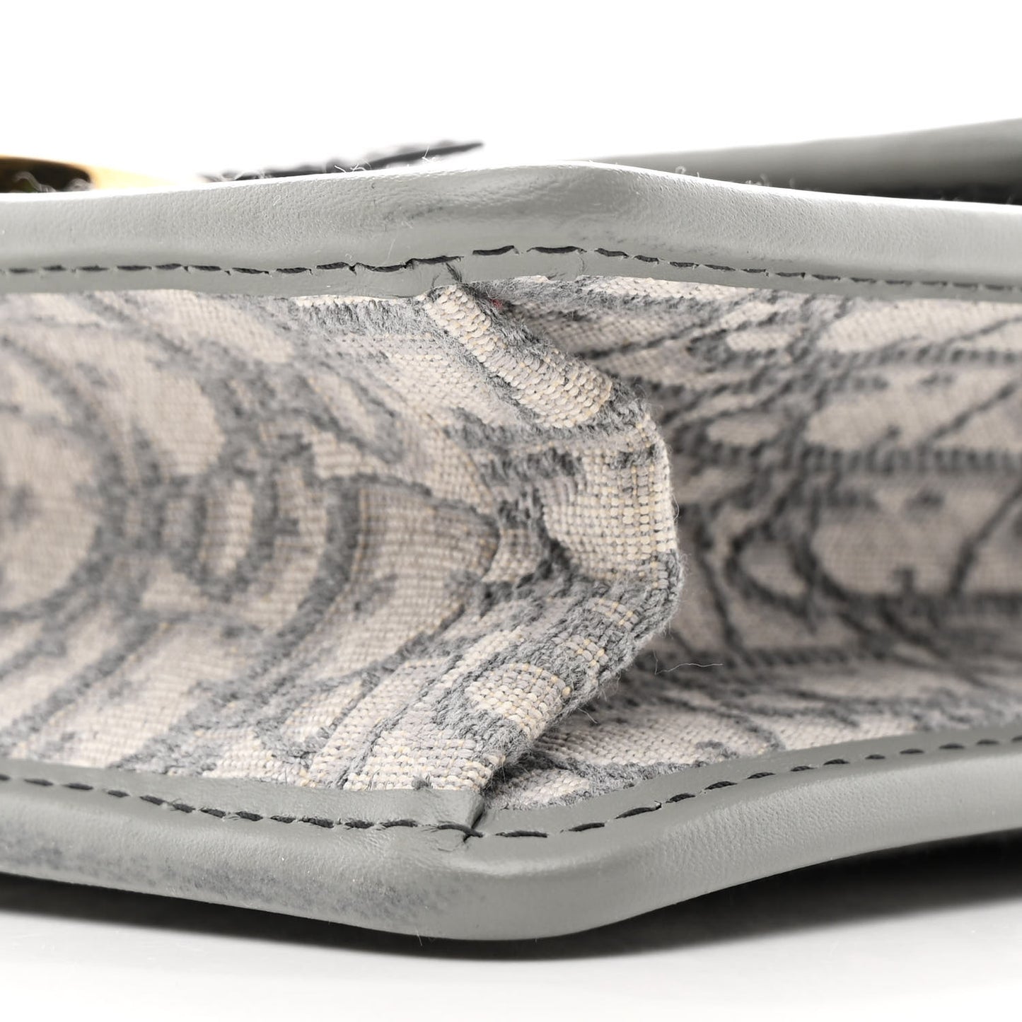 Oblique 30 Montaigne Flap Bag Grey