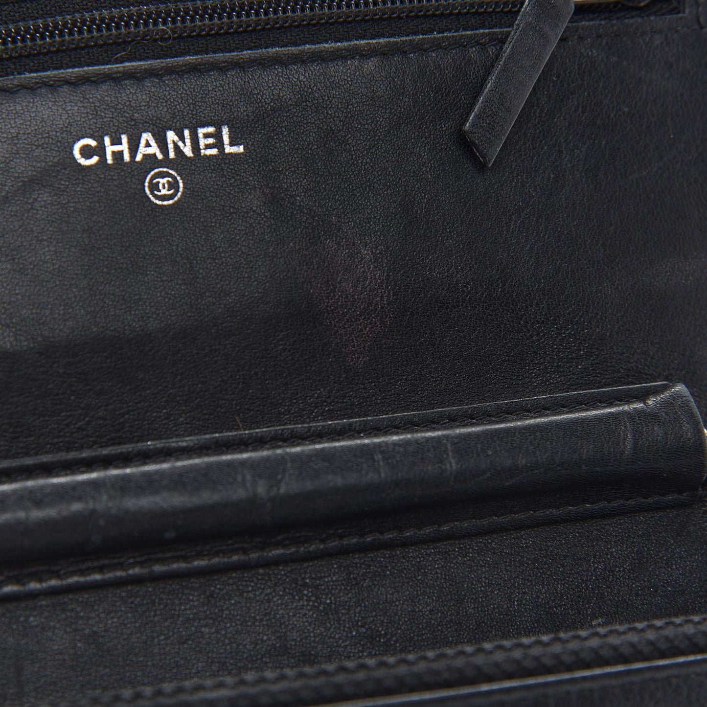 Lambskin Diamond Stitched Wallet On Chain WOC Black