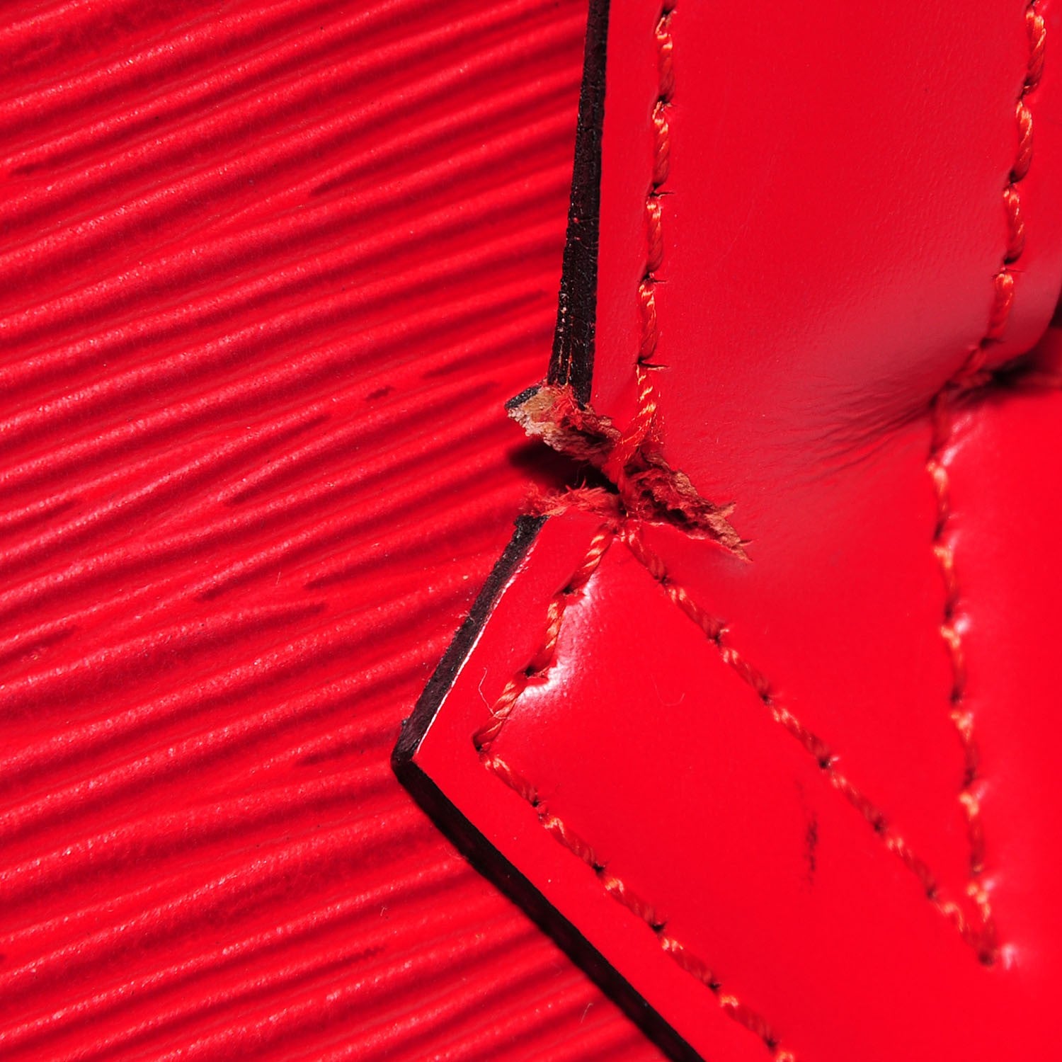 Louis Vuitton Epi Lussac Rouge 7 of 9