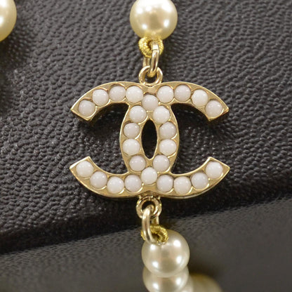 Chanel Classic CC Graduated Pearl Necklace 4 of 5
