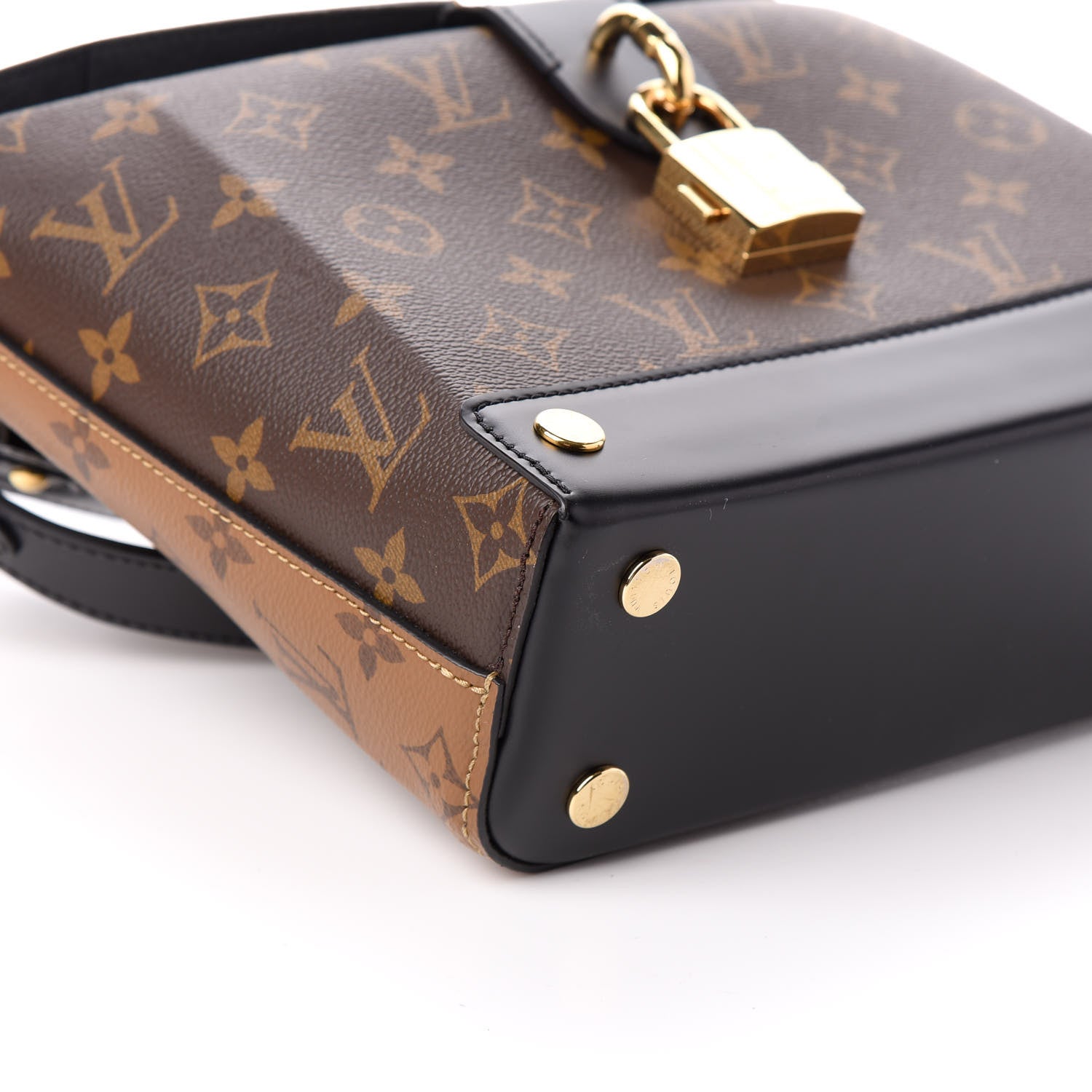 Louis Vuitton Reverse Monogram Bento Box EW 7 of 9