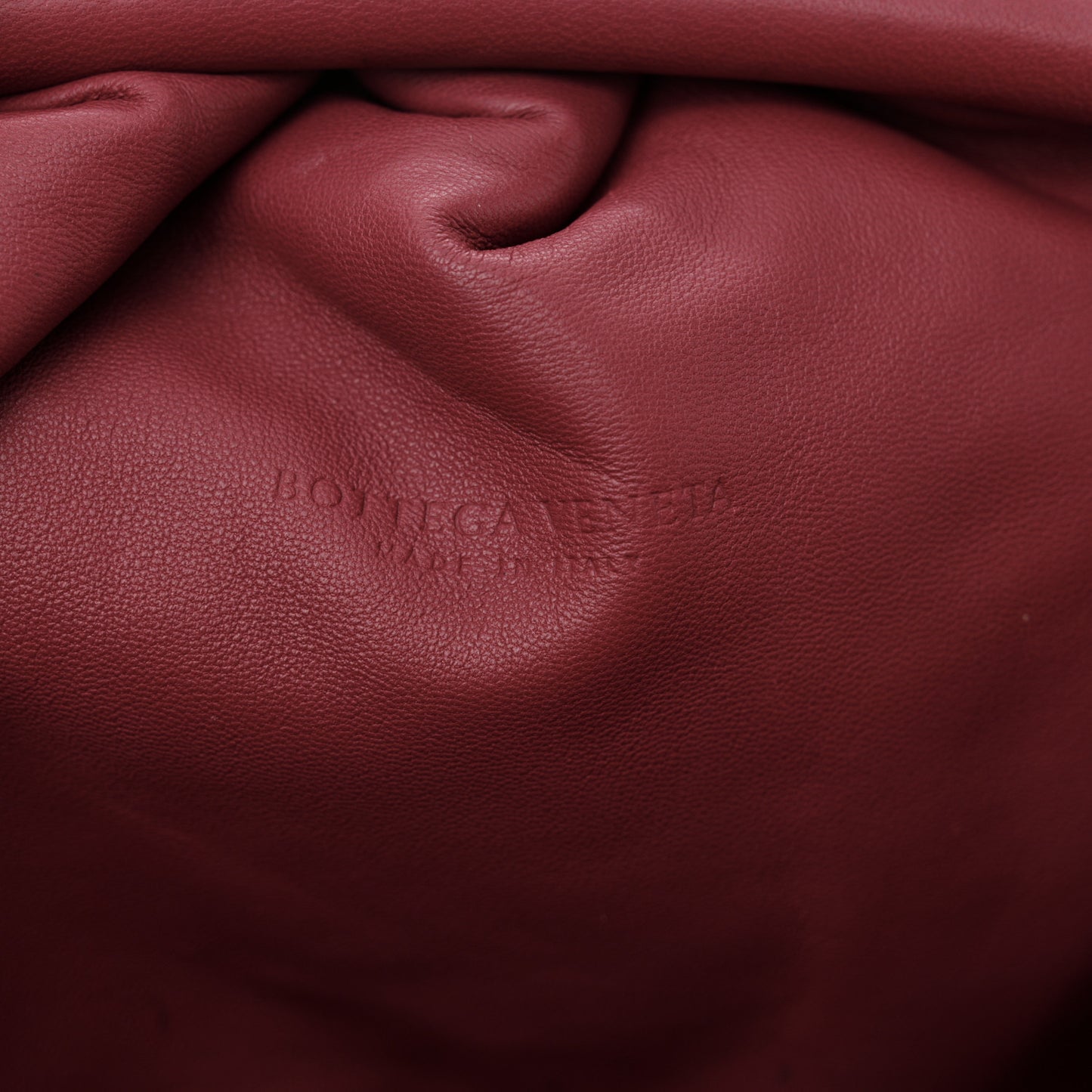Nappa Maxi Intrecciato The Pouch Oversized Clutch Amaranto