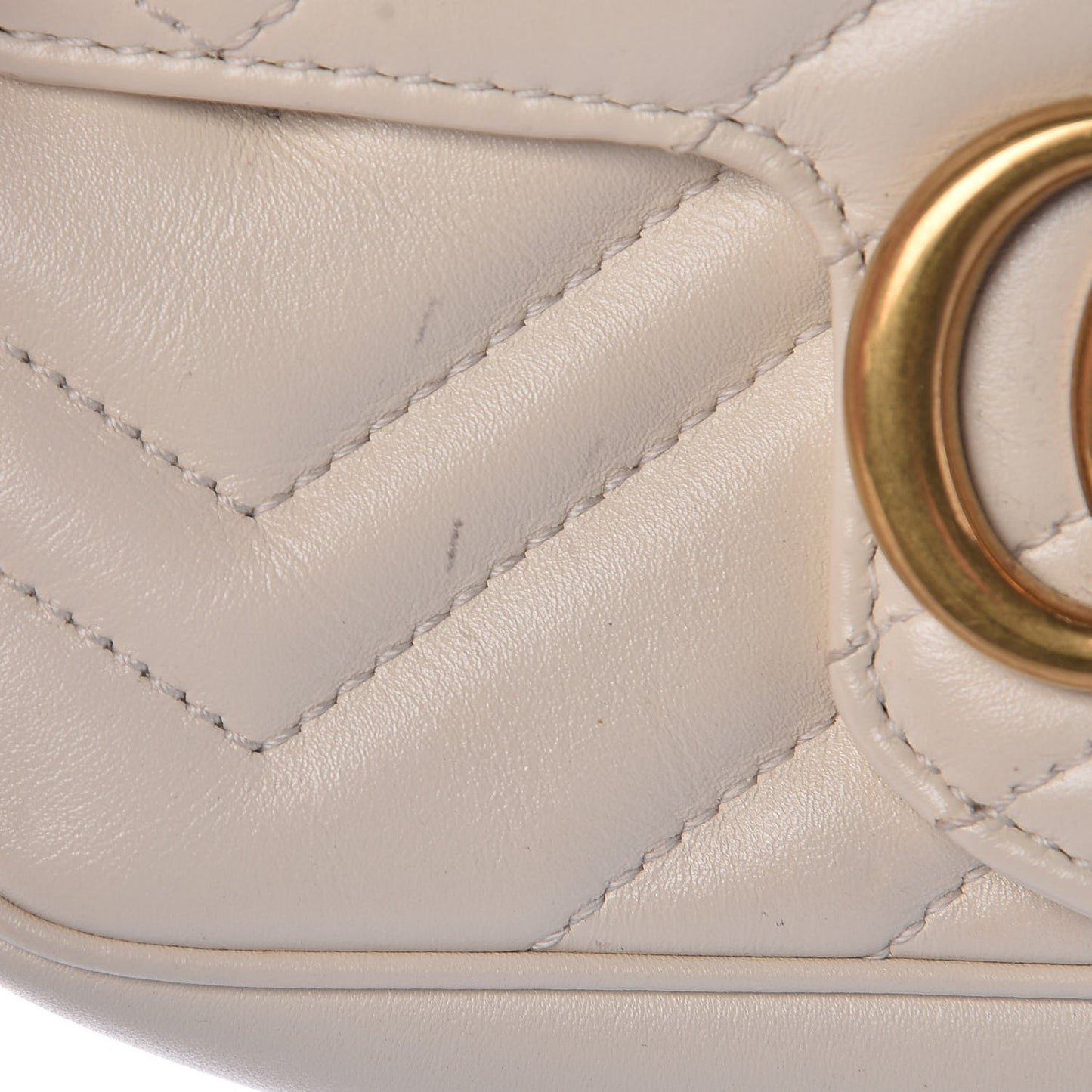 Calfskin Matelasse Super Mini GG Marmont Shoulder Bag White
