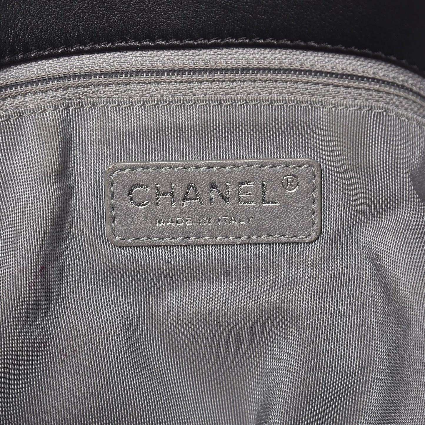 Calfskin Coco Pleats Flap Black