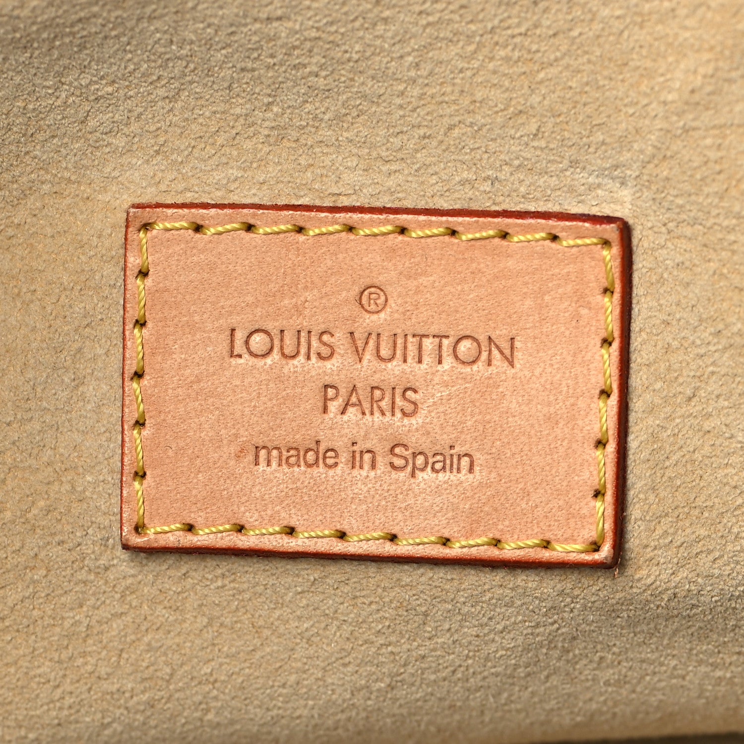 Louis Vuitton Monogram Artsy MM 6 of 9