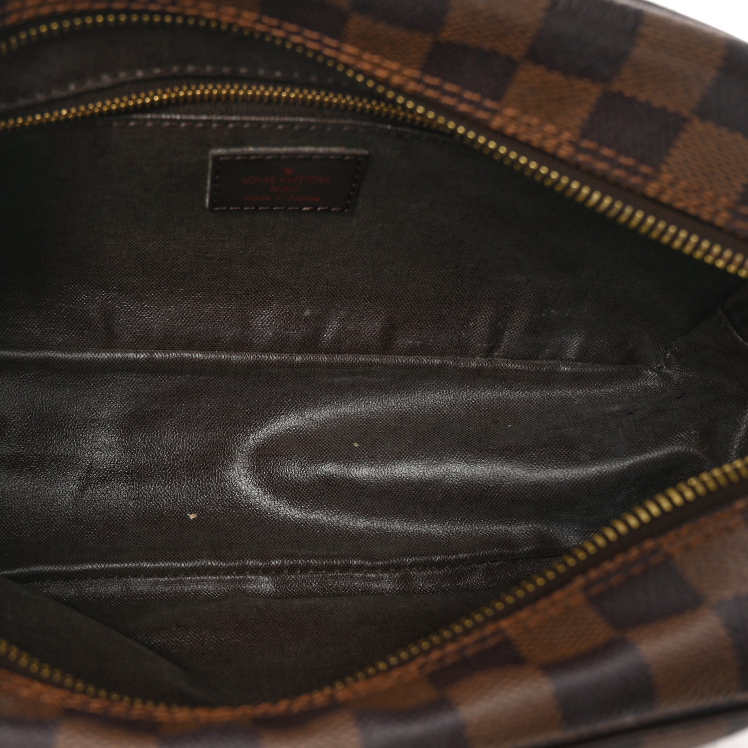 Louis Vuitton Damier Ebene Toiletry Bag 25 5 of 8