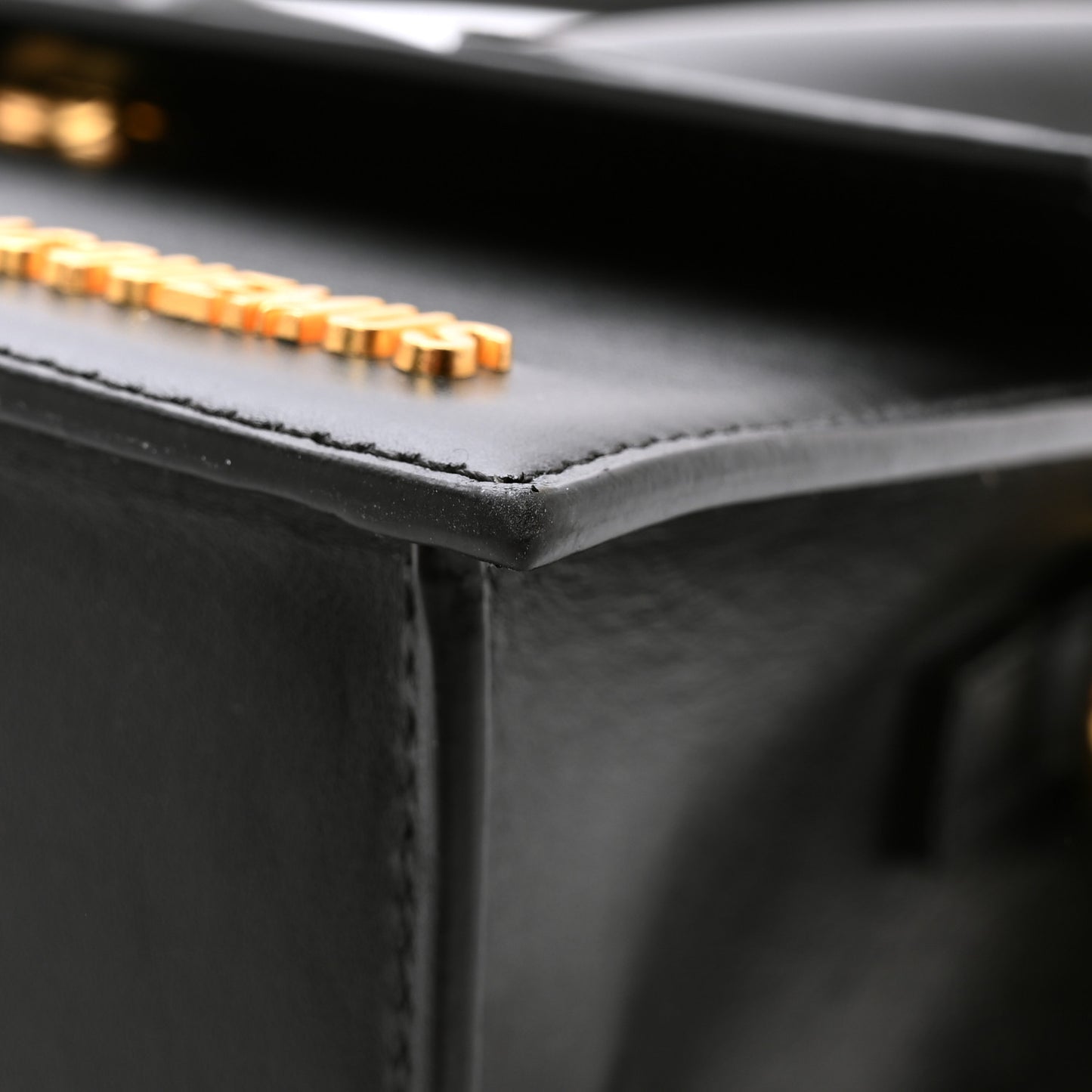 Smooth Calfskin Le Grand Chiquito Black