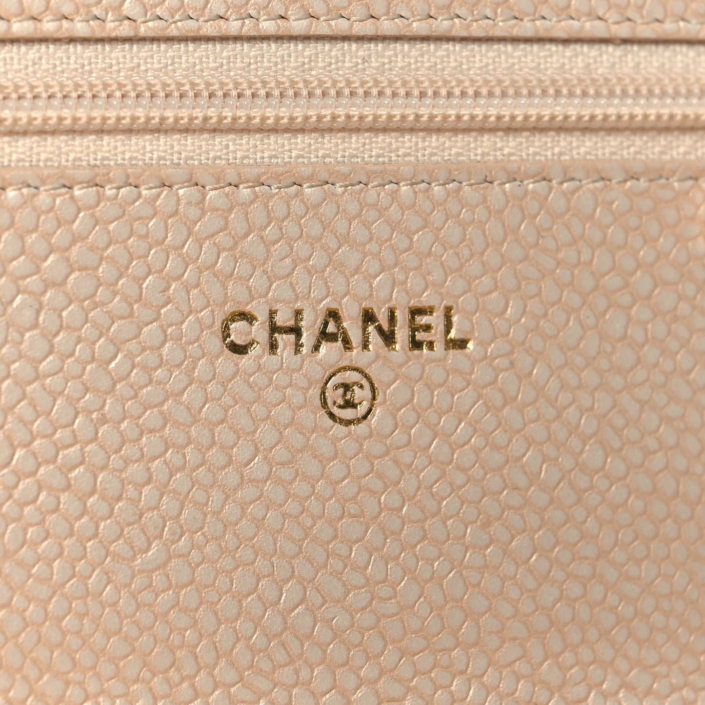 Pearly Caviar Quilted Wallet On Chain WOC Beige